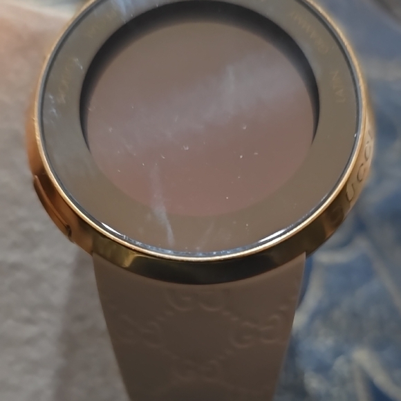 Digital Gucci Beige Smartwatch - Picture 1 of 4
